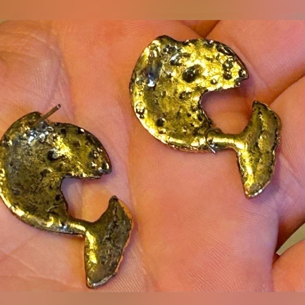 Vintage Fish Earrings Gold Tone Rhinestone Multicolor Statement Pierced Jewelry - Picture 4 of 4